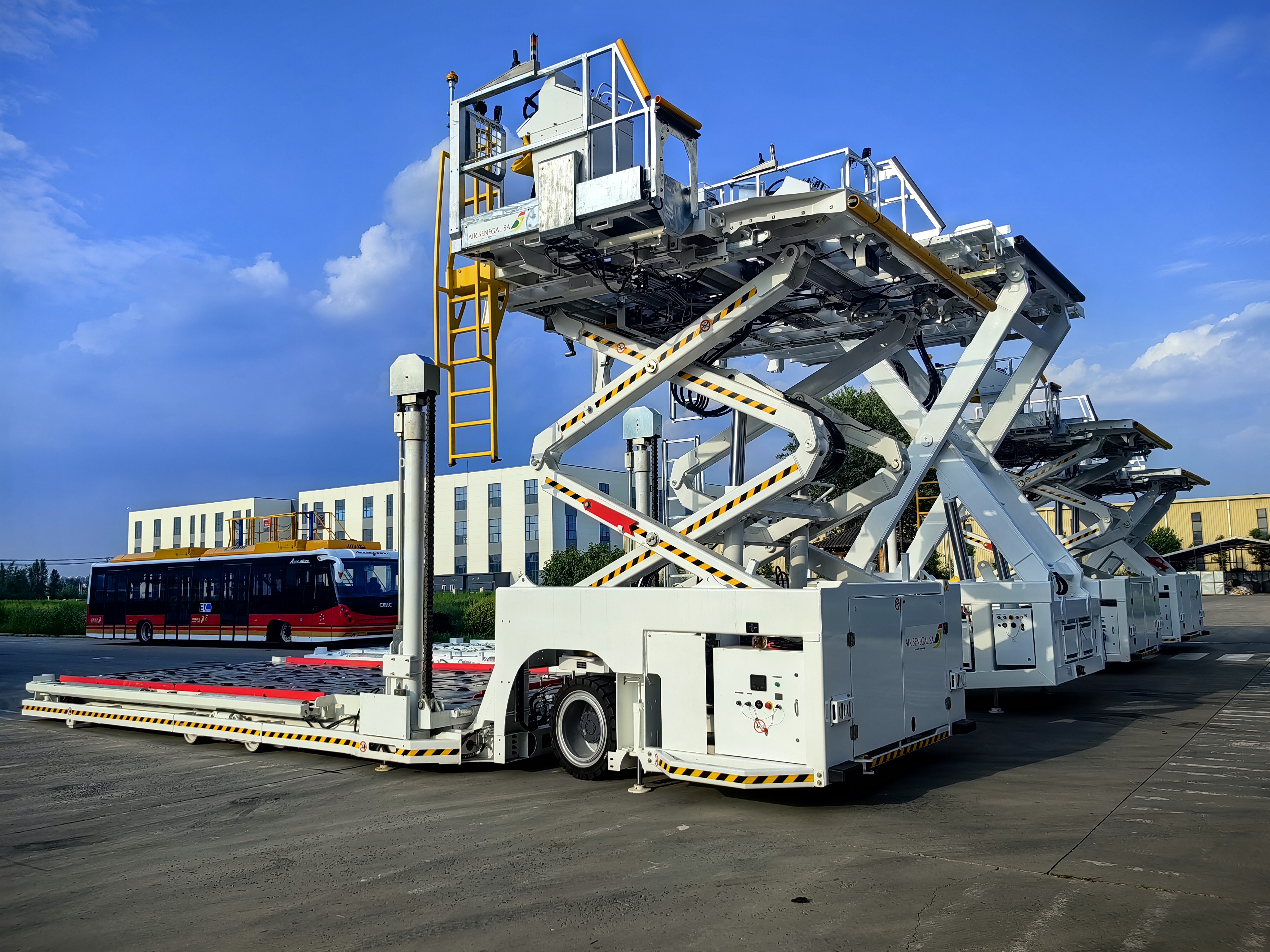 TECHNICAL ADVANTAGES