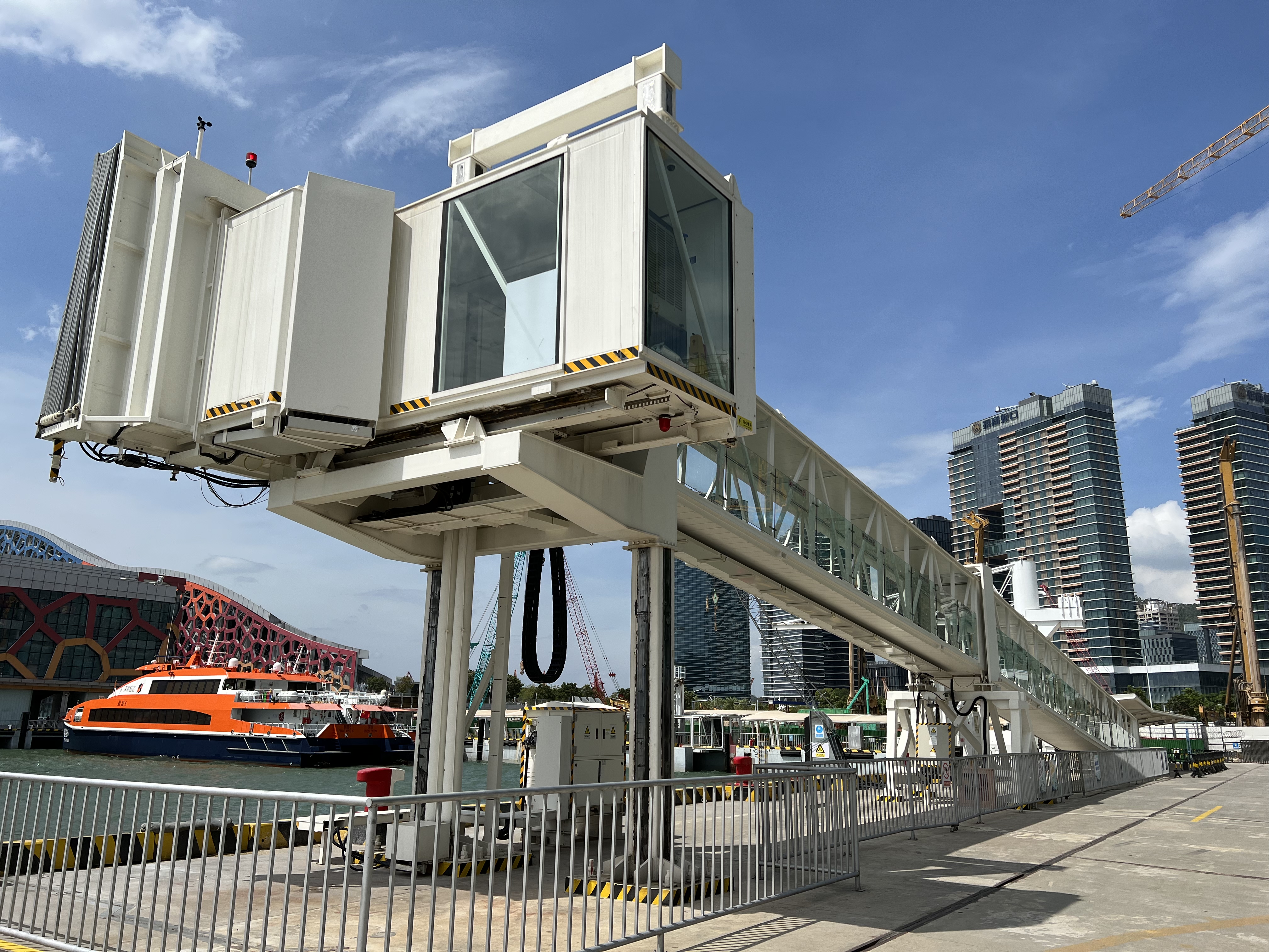 Pedestal Seaport PBB